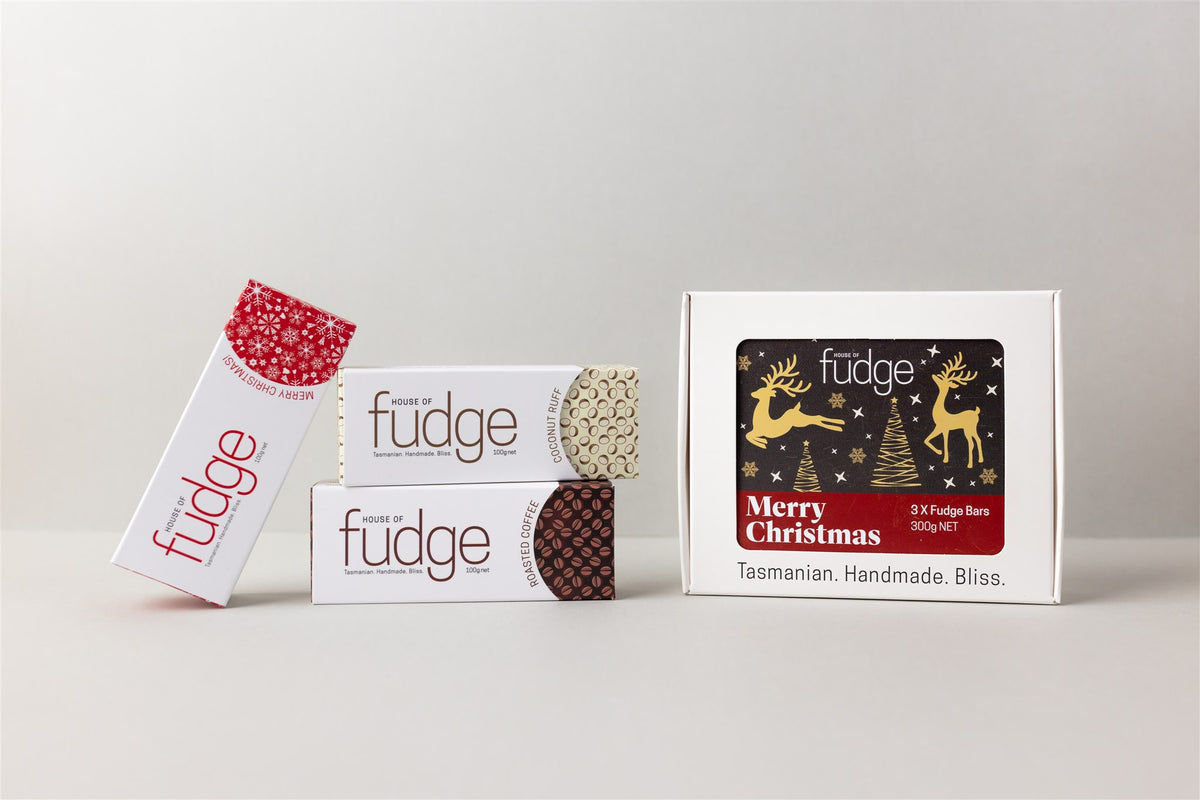 Christmas Gift Box - 3 Fudge Deer Pattern
